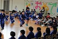 30新入生迎える会-3