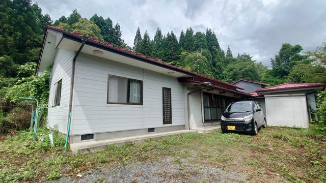 detached 〒029-3406　一関市藤沢町西口字荒巻