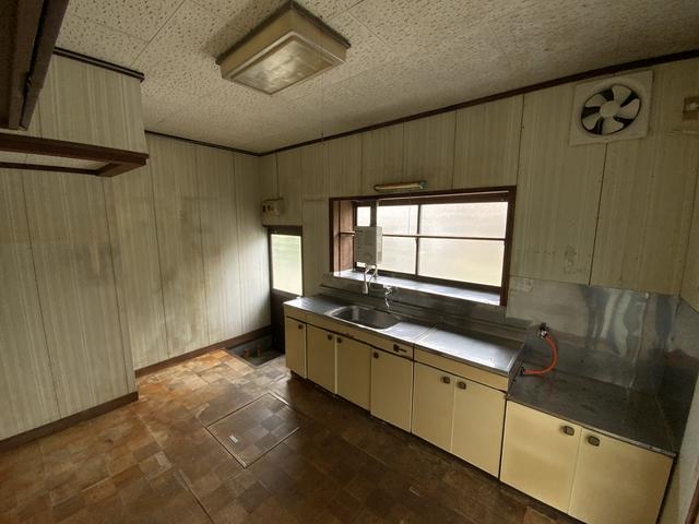 detached 〒021-0041　一関市赤荻