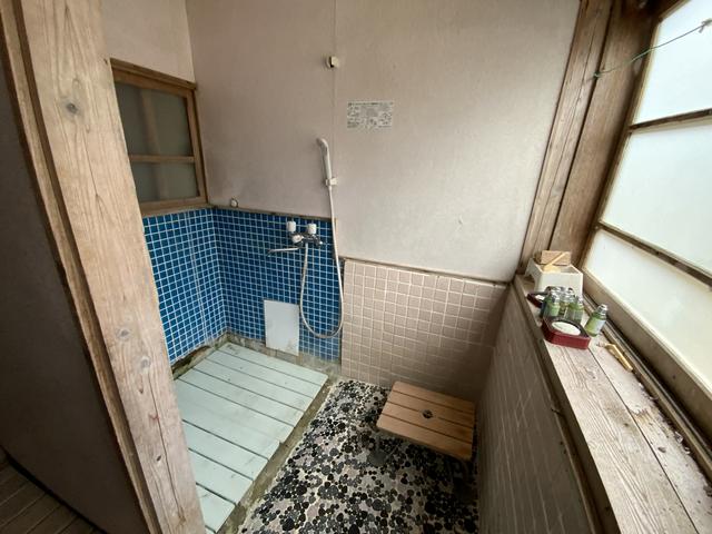 detached 〒029-0802　一関市千厩町小梨