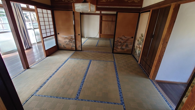 detached 〒021-0001　一関市新町