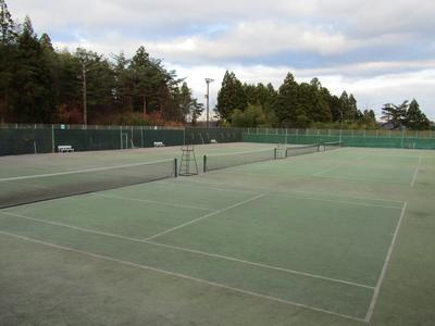 花泉運動公園テニスコート