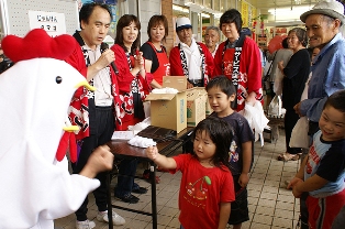 にわとりさんと卵をかけてじゃんけん勝負！