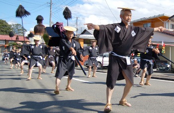 250年の伝統を伝える堂々とした行列