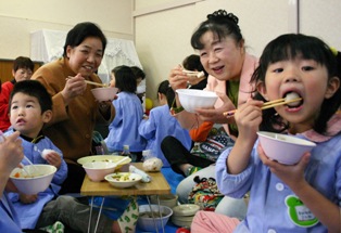 まん丸の芋の子汁をおなかいっぱいに食べました