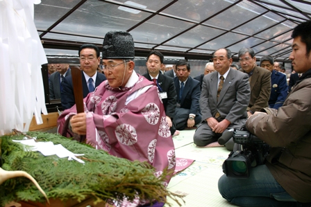 屋形船で行われた安全祈願祭