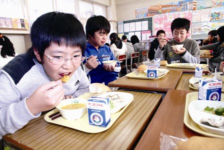 南部一郎かぼちゃを使ったポタージュが給食に登場