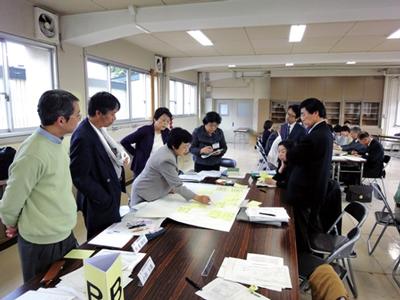 一関図書館設備計画委員会での検討の様子