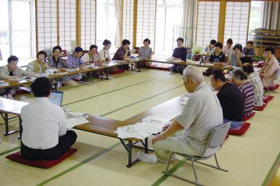 節電のポイントをクイズ形式などで学びました