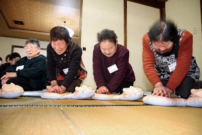 室根・老人クラブ高砂会が「救急救命講習」