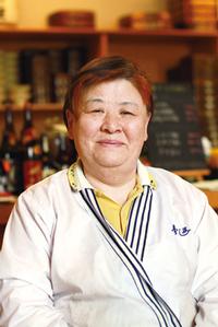 店主　小野寺房子さん