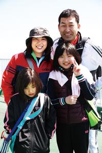 後藤伸一さんと家族