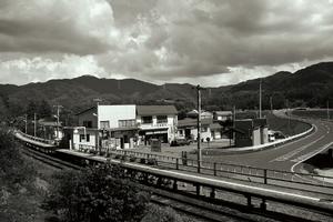 岩ノ下駅前の風景