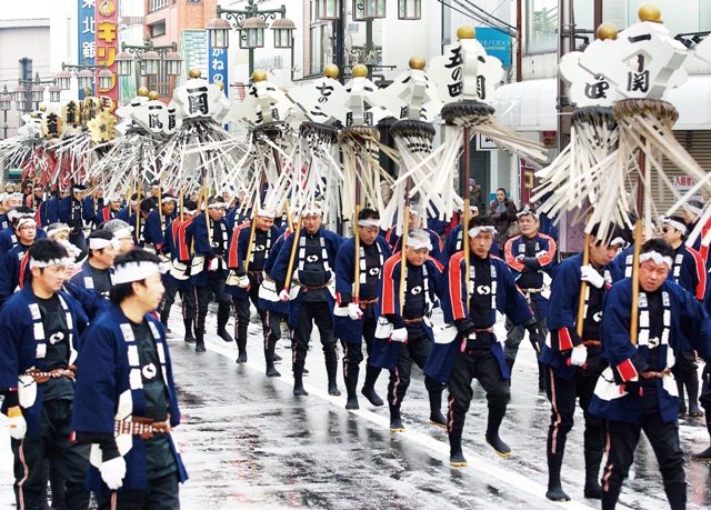 一年の無火災、無災害と商売繁盛を祈って