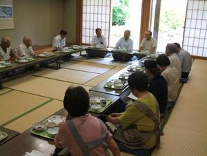 仲町健康づくり友の会のみなさんと懇談