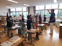 4年生の手洗い指導。これからも手洗いがんばるぞ。