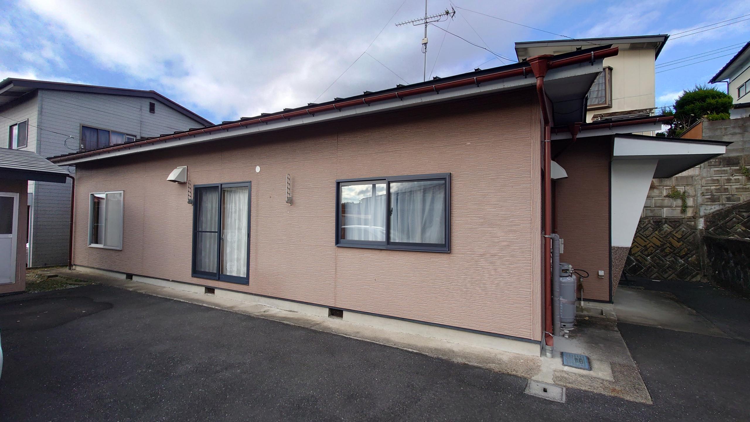 detached 一関市東山町長坂