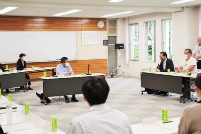 団体から15名との懇談-1