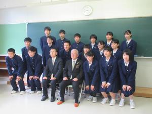 花泉高校生徒会役員との懇談の様子