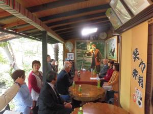 厳美地区住民との懇談のようす