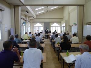 山目地区まちづくり協議会役員・会員との懇談の様子