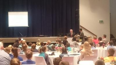 学生との交流会で一関市をPRする勝部市長