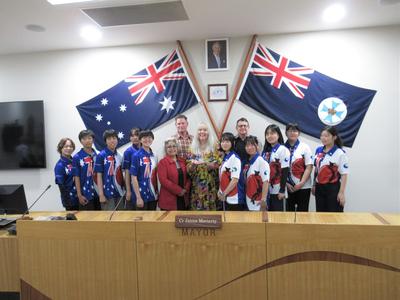 セントラルハイランズ市役所訪問時の集合写真