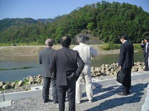 平成25年水害後の状況視察の様子