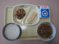 2025年11月14日の東山中学校リクエスト献立の写真