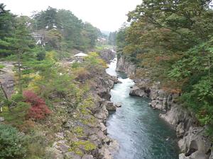 厳美渓のようす
