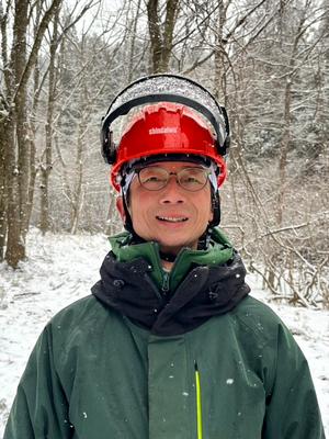 活動中の本間隊員の写真