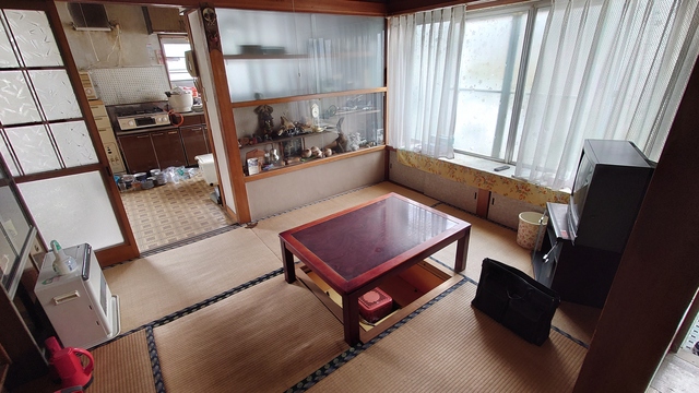 居間