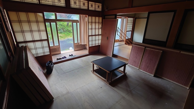 居間