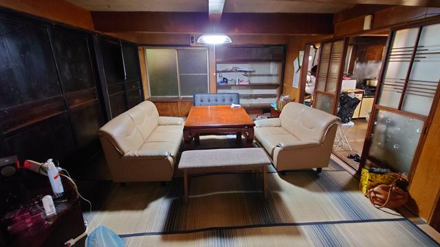 居間
