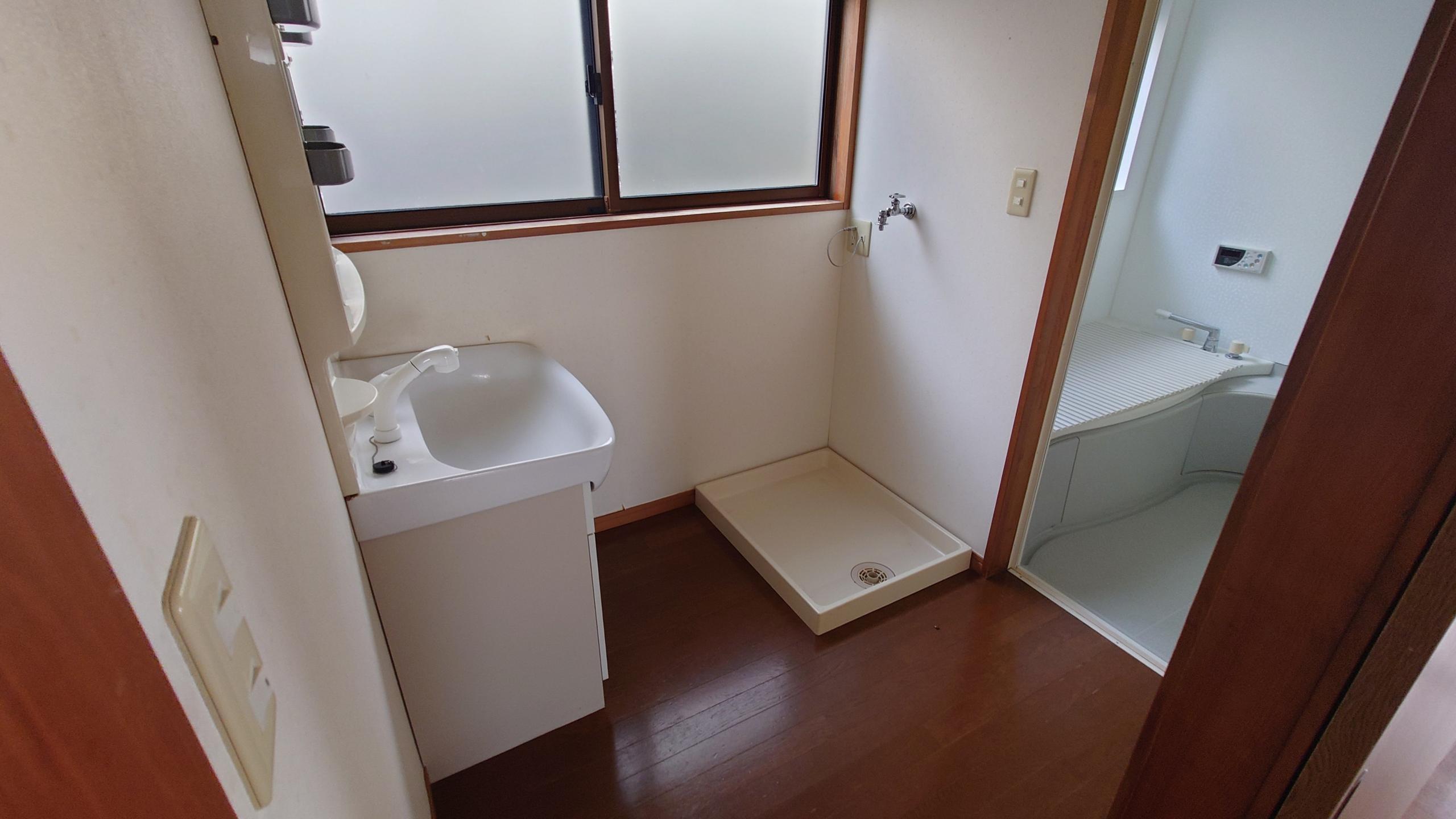 detached 一関市東山町長坂
